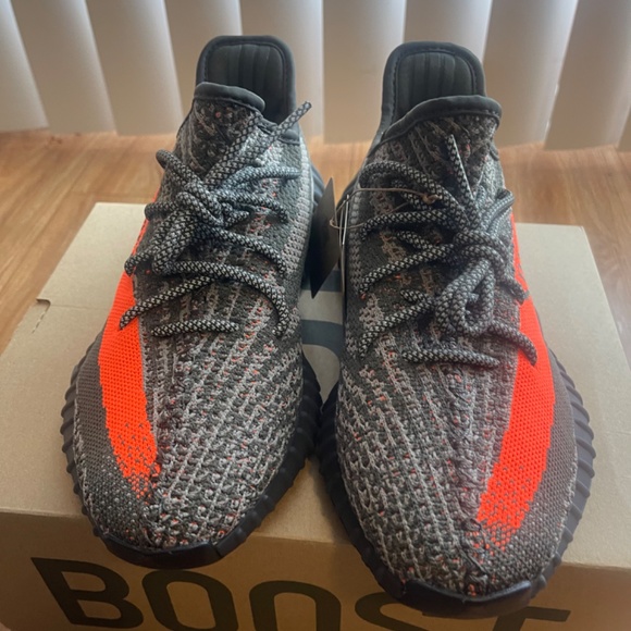Yeezy 350 ( just released) main image 4